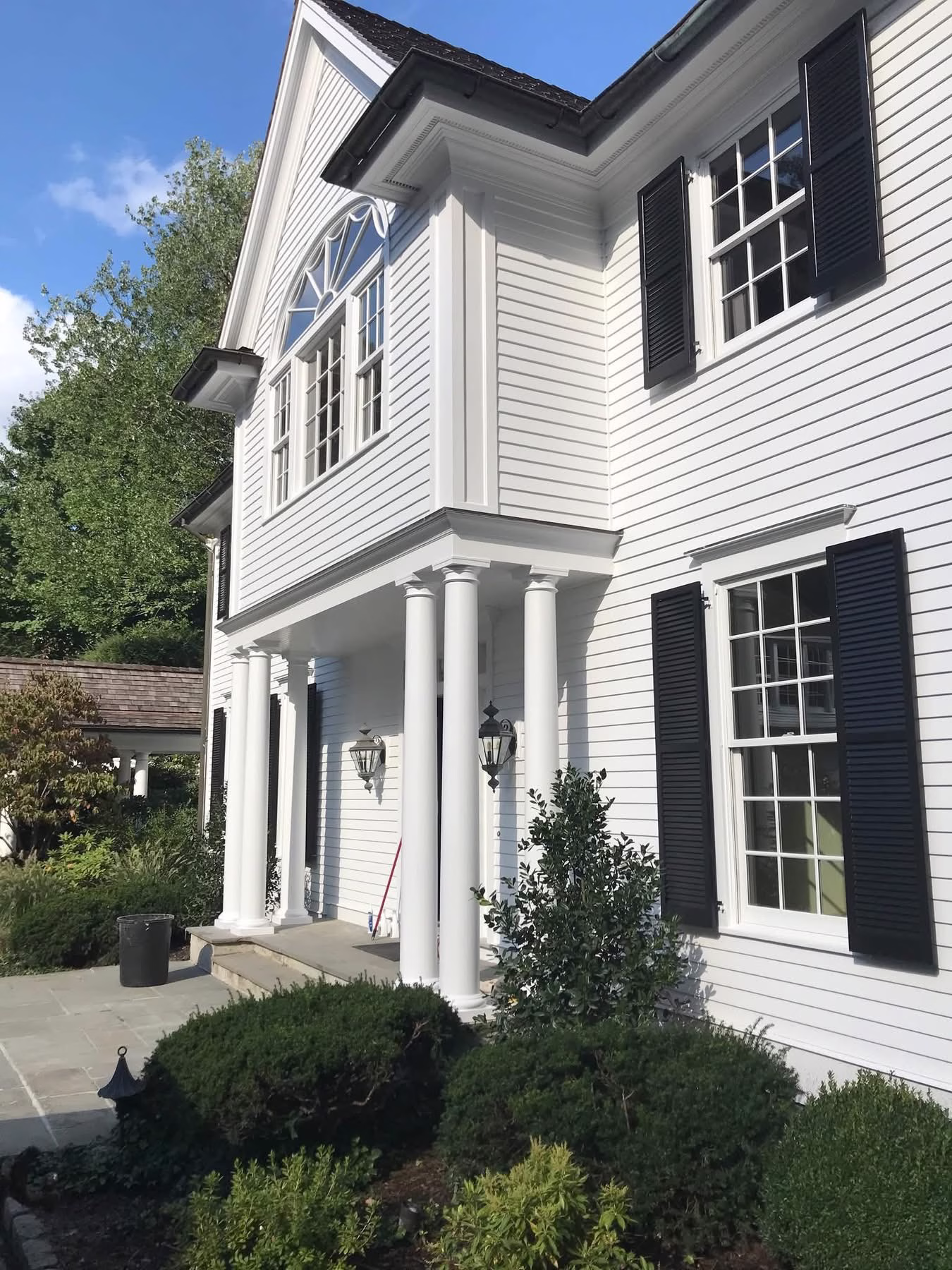 Professional exterior house painting in Wilton Connecticut